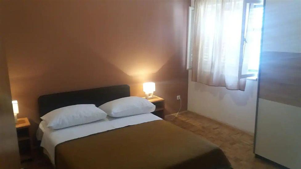 Apartment A5, for 4 persons