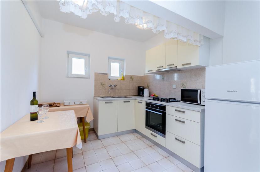 Apartment A1, for 6 persons