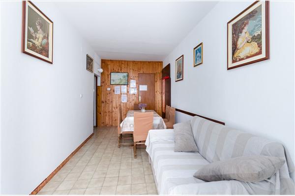 Apartment A1, for 6 persons