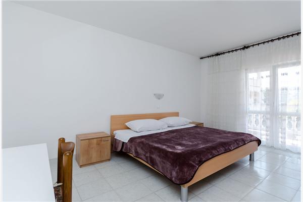 Apartment A1, for 6 persons