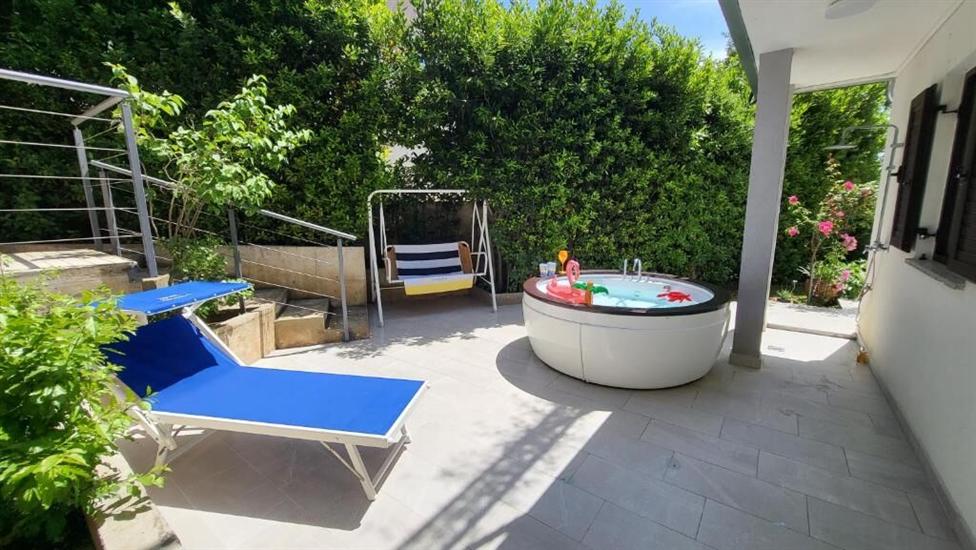 Apartment A1, for 3 persons