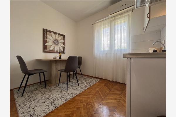 Apartman A2, za 3 osoba/e