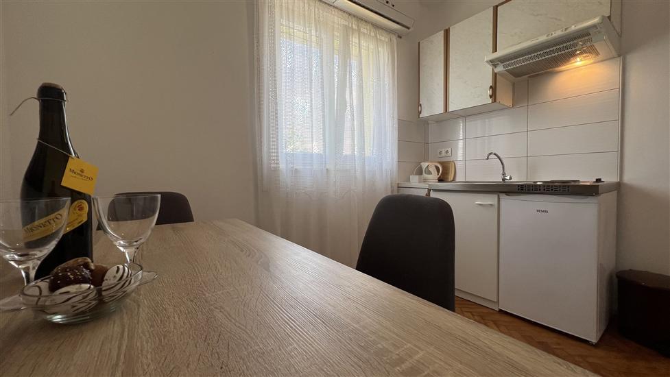 Apartman A2, za 3 osoba/e
