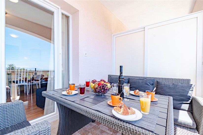 Apartment A3, for 5 persons