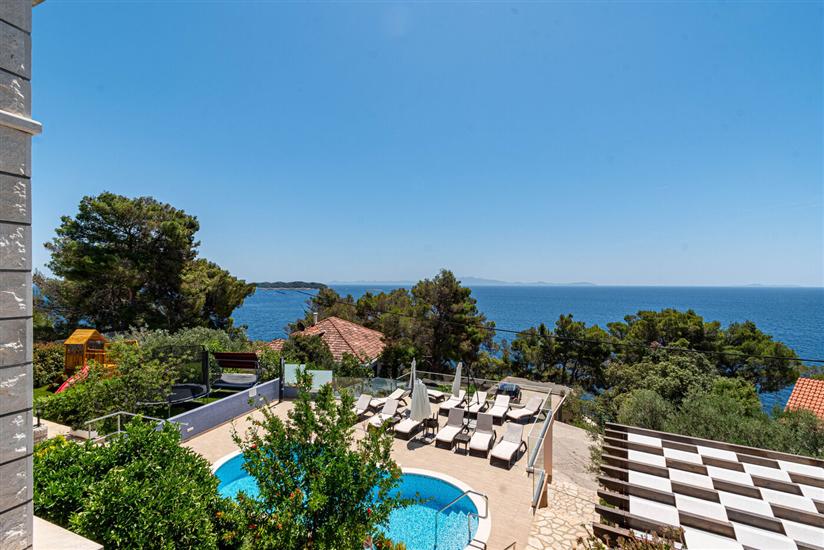 Apartment A3, for 5 persons