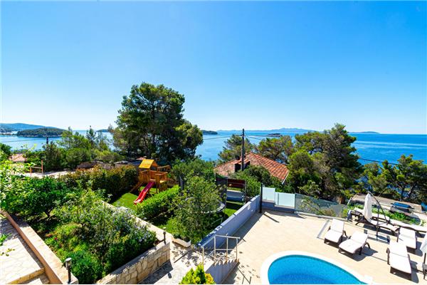 Apartment A3, for 5 persons