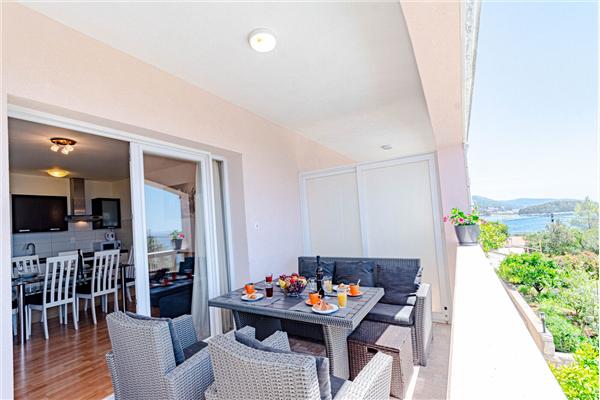 Apartment A3, for 5 persons