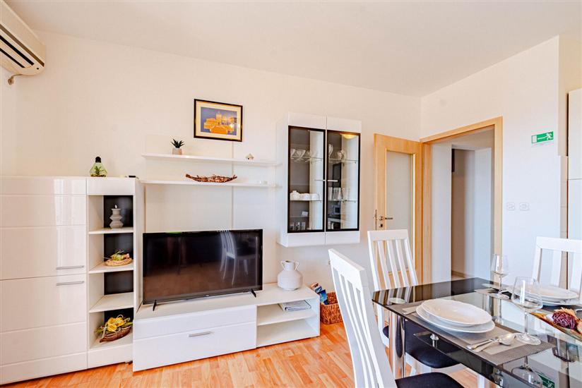 Apartment A3, for 5 persons