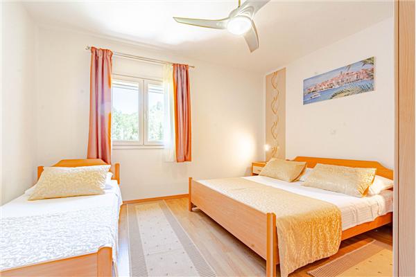 Apartment A3, for 5 persons