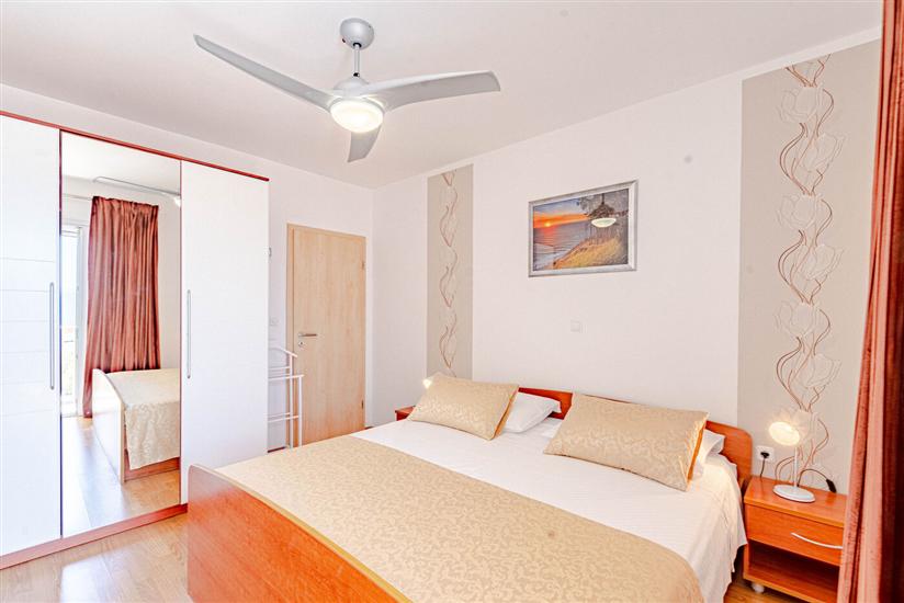 Apartment A3, for 5 persons