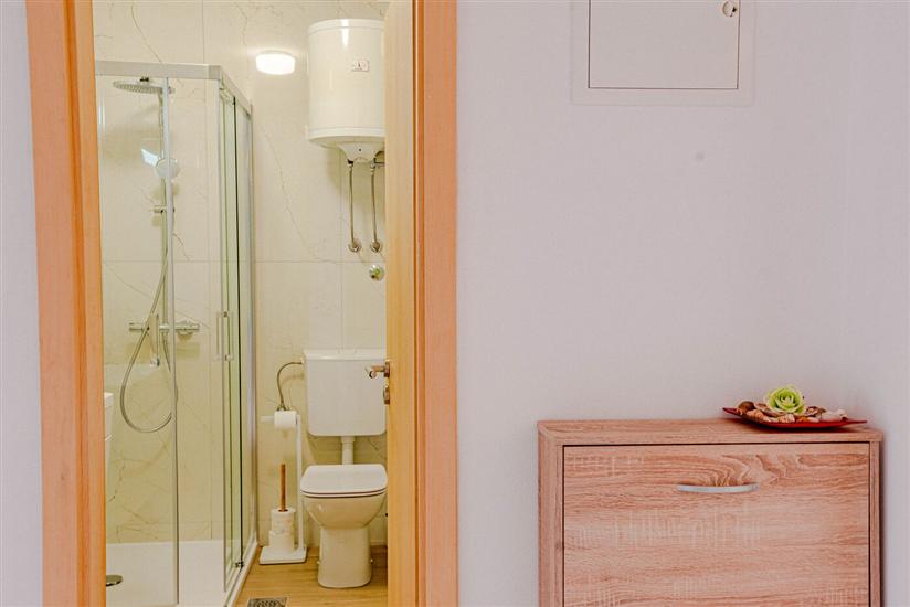 Apartment A3, for 5 persons