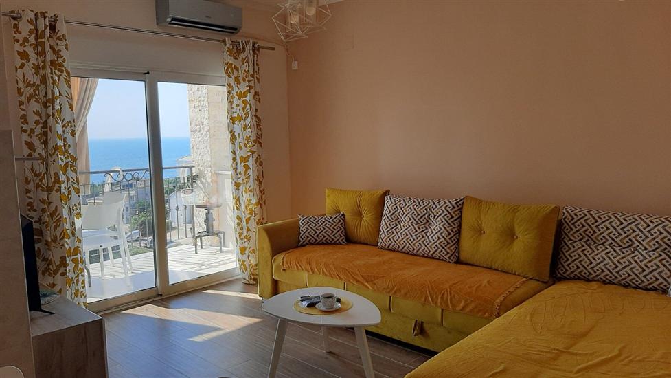 Apartment A5, for 5 persons