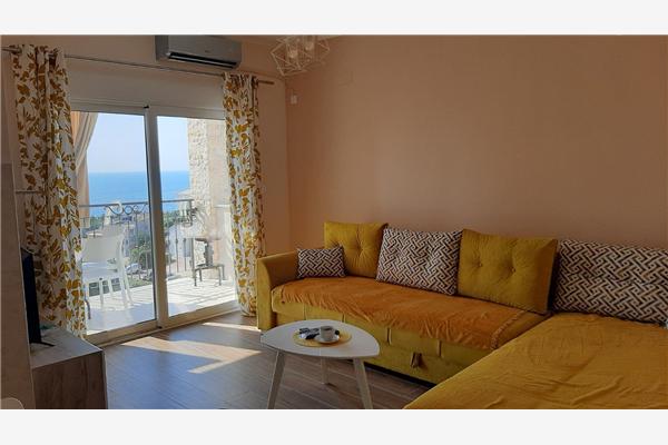 Apartment A5, for 5 persons