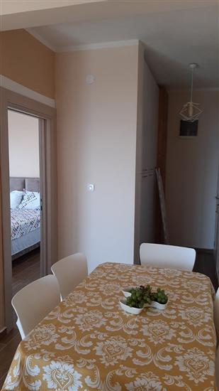 Apartment A5, for 5 persons