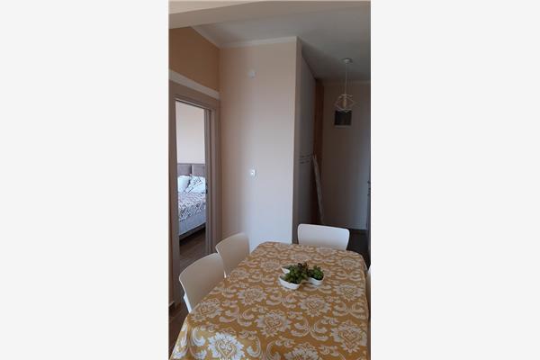 Apartment A5, for 5 persons