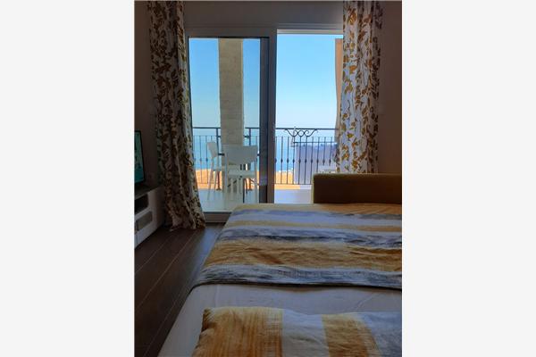 Apartment A5, for 5 persons