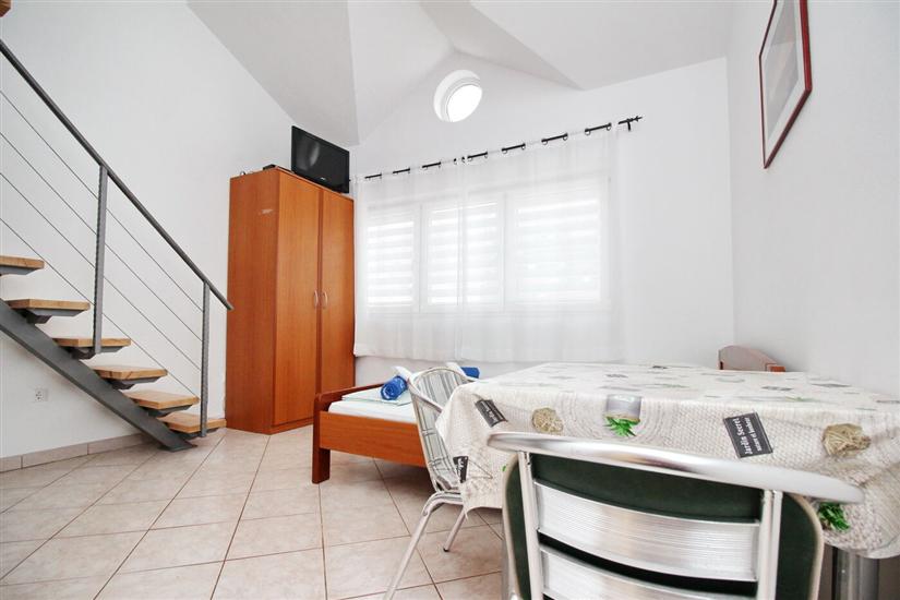 Apartment A14, for 3 persons