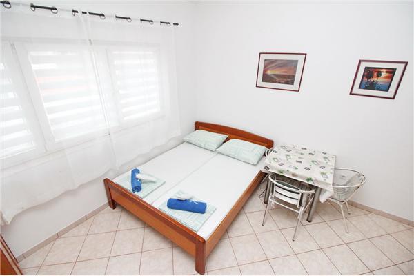 Apartment A14, for 3 persons