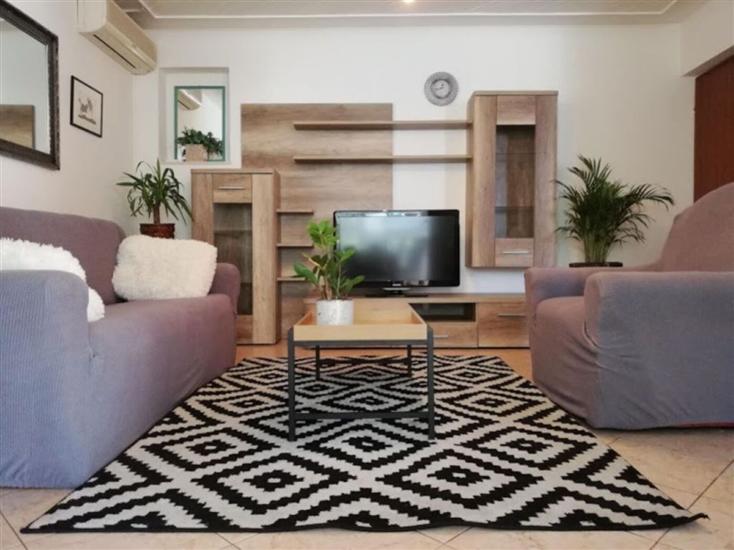 Apartman Peaceful green oasis