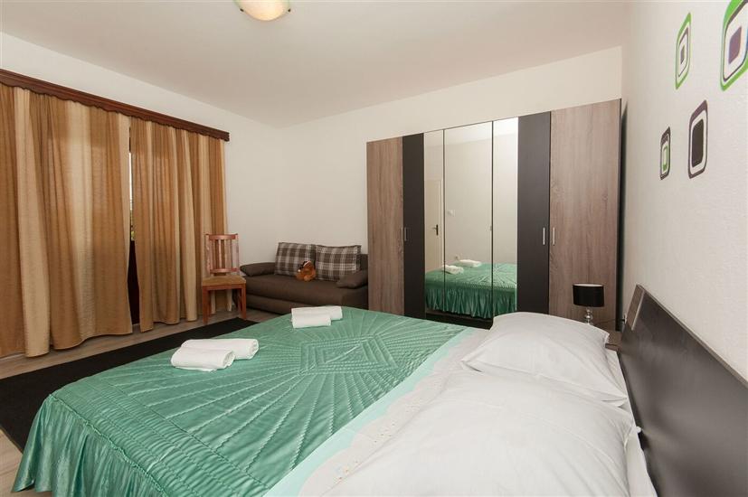 Apartment A1, for 7 persons