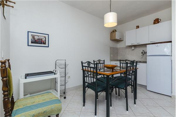 Apartment A2, for 3 persons