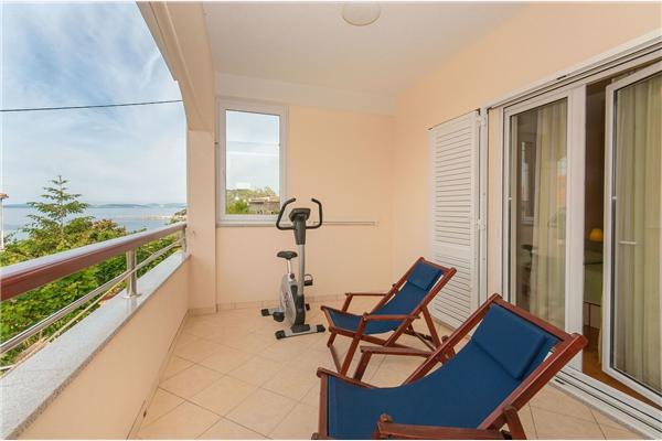 Apartment A1, for 7 persons