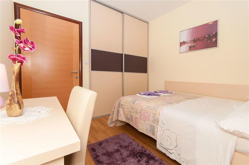 Apartment A1, for 7 persons