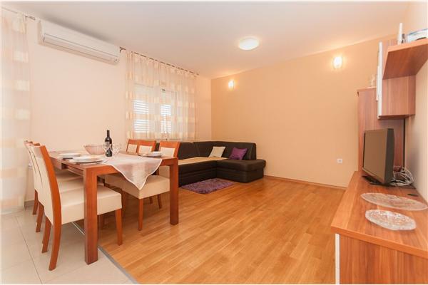 Apartment A1, for 7 persons