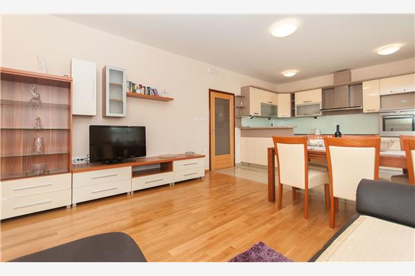 Apartment A1, for 7 persons