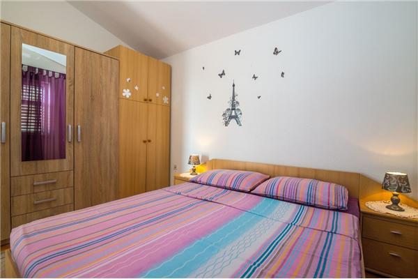 Apartment A2, for 4 persons