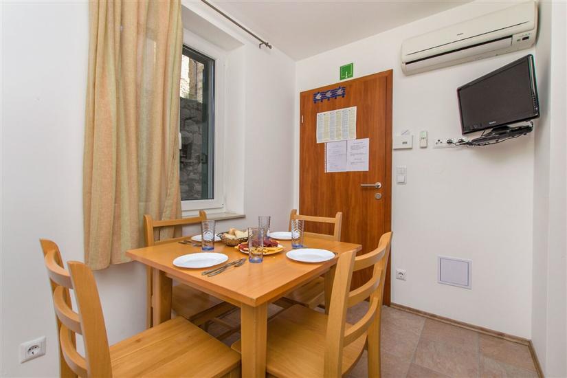 Apartment A4, for 4 persons