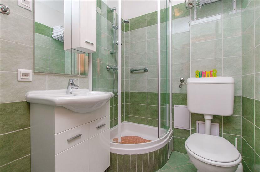 Apartment A4, for 4 persons