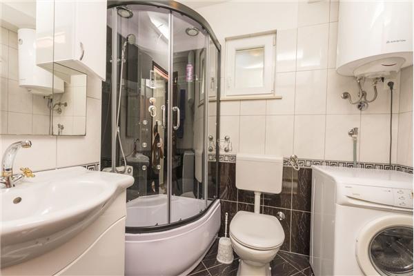 Apartment A5, for 6 persons