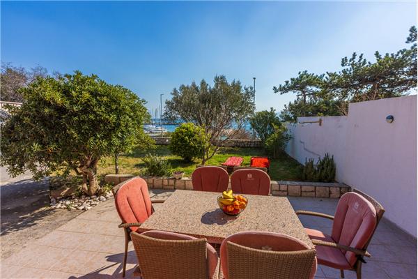 Apartment A1, for 4 persons