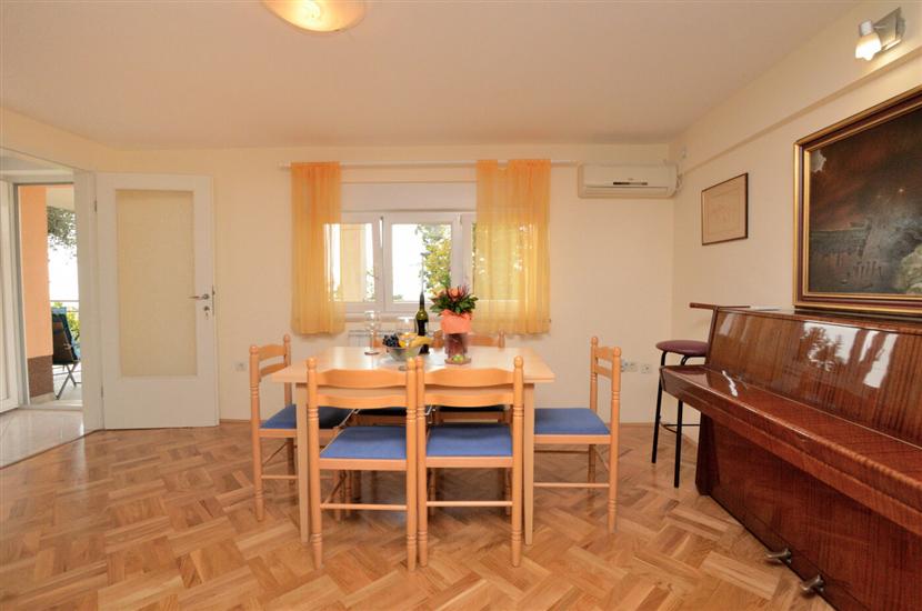 Apartment A1, for 4 persons