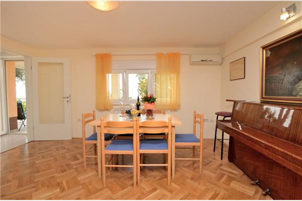 Apartment A1, for 4 persons