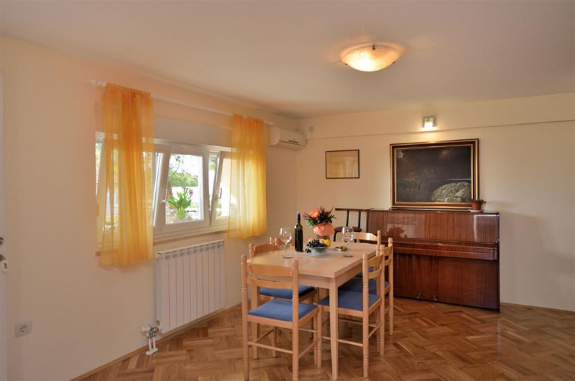 Apartment A1, for 4 persons