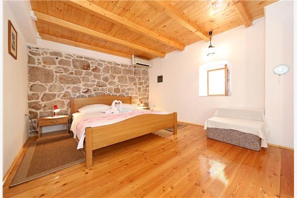 House K1, for 3 persons