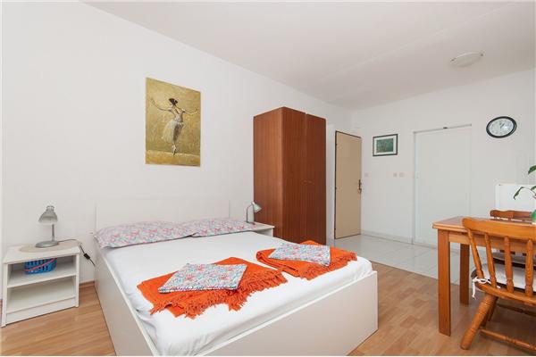 Apartment A1, for 2 persons