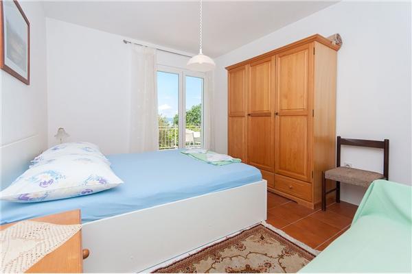 Apartment A5, for 5 persons