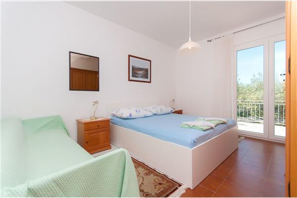 Apartment A5, for 5 persons