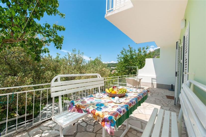 Apartment A5, for 5 persons