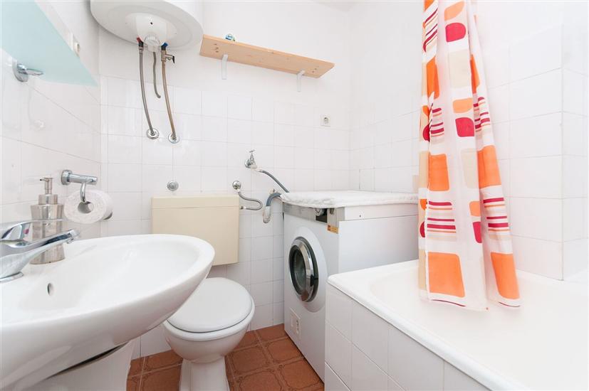 Apartment A6, for 4 persons