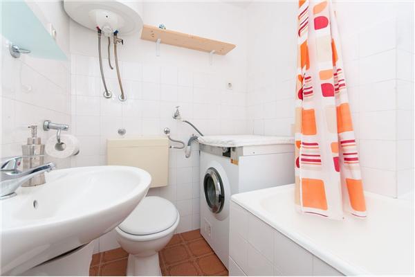 Apartment A6, for 4 persons