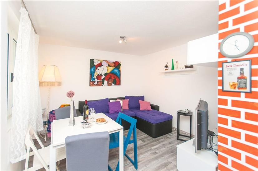 Apartment A6, for 4 persons