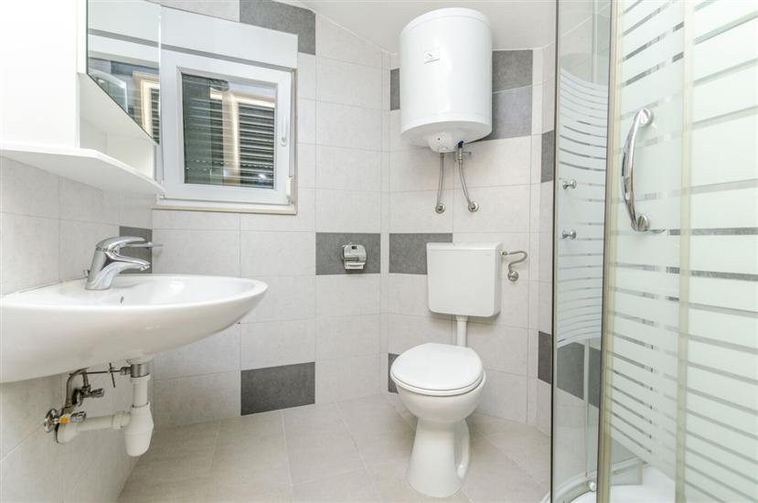 Apartment A1, for 6 persons