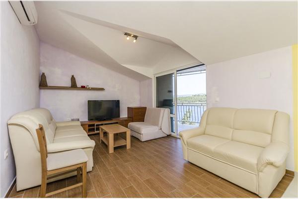 Apartment A1, for 6 persons