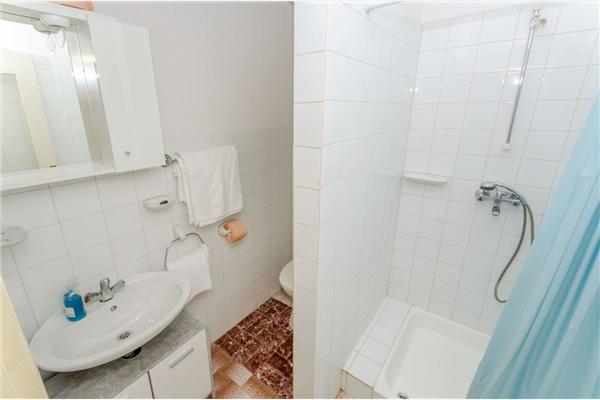 Apartment A7, for 2 persons