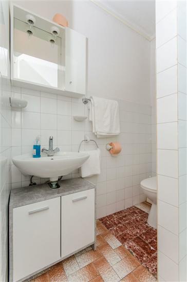 Apartment A7, for 2 persons