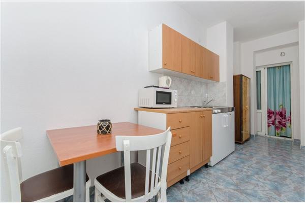 Apartment A8, for 2 persons
